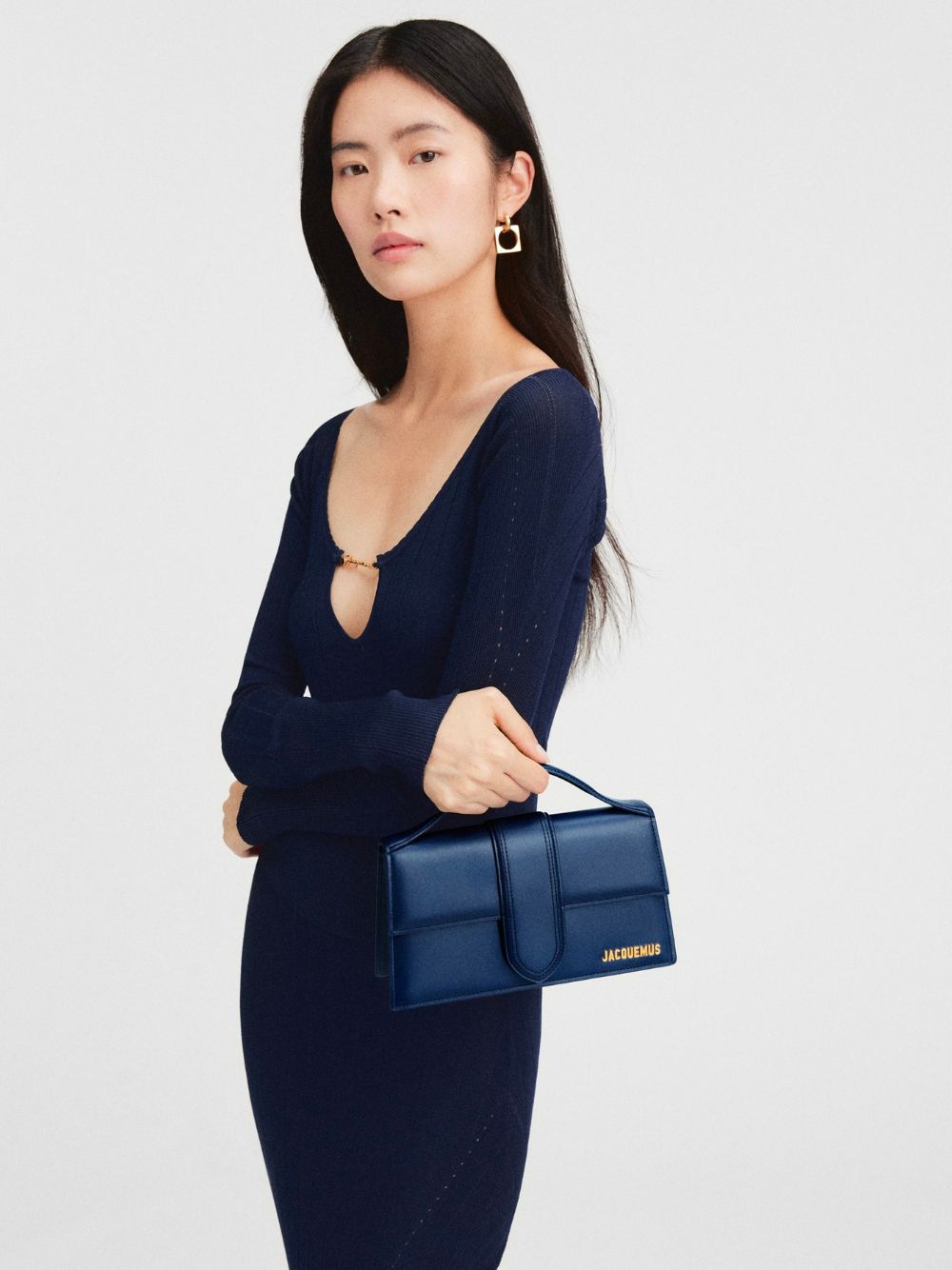 Sac bandoulière en cuir bleu marine foncé