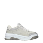 Baskets en cuir gris